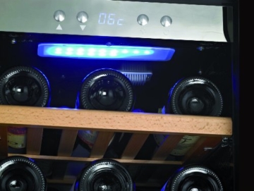 CASO WineMaster 66 Design Weinkühlschrank für bis zu 66 Flaschen (bis zu 310 mm Höhe), zwei Temperaturzonen 5-22°C, Energieklasse A - 