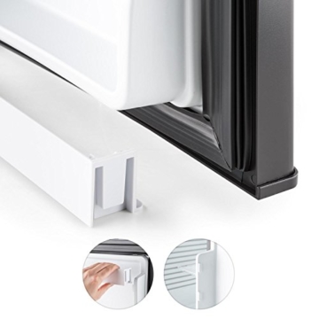 Klarstein MKS-11 Mini Kühlschrank Minibar Getränkekühlschrank (0 dB, 25 Liter Volumen, 1 Regal, 2 Seitenfächer, 47 cm hoch) mattschwarz - 