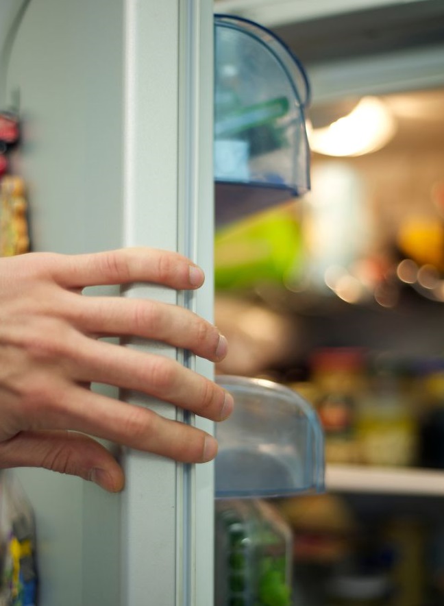Kühlschrank kühlt nicht mehr - Licht brennt